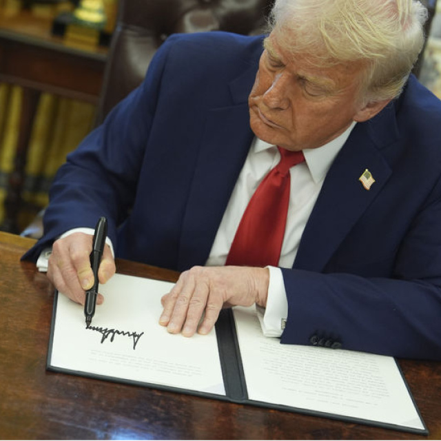Trump, kuantum teknolojilerine yönelik iki kararname imzaladı