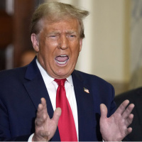 Trump: İran, Hürmüz'den geçişlerde para alırsa müzakereler sona erer