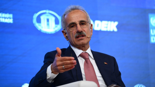 Uraloğlu: Hürmüz'deki Türk gemilerinin tamamı güvenle çıkış yaptı