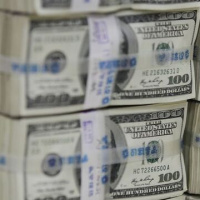 Küresel merkez bankaları dolar rezervlerini azaltmayı planlıyor