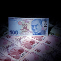 Carry getirisinde TL üst sıralarda