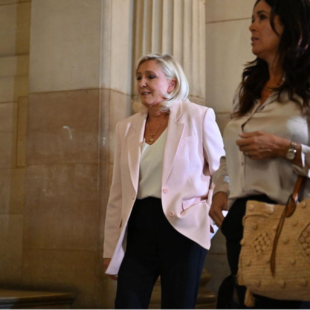 Le Pen'e cumhurbaşkanlığı yarışında onay