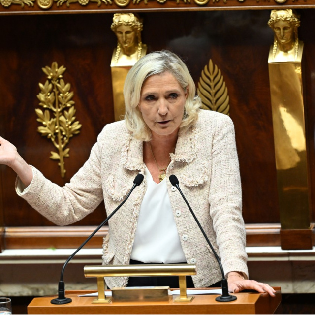 Le Pen cumhurbaşkanlığı adaylığını resmen açıkladı