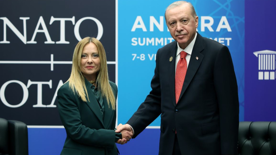 Erdoğan, Meloni'yi kabul etti