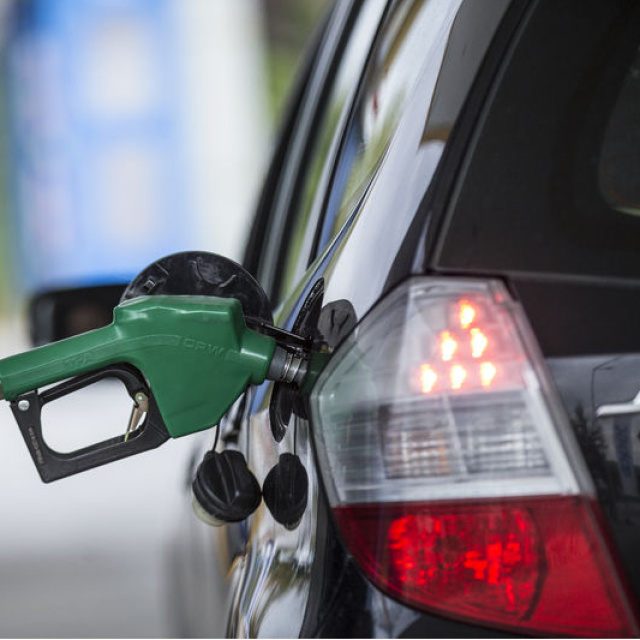 Motorine bir haftada üçüncü zam