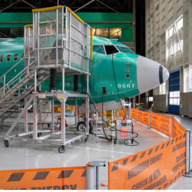 Boeing, SMBC'den 100 uçak siparişi aldı