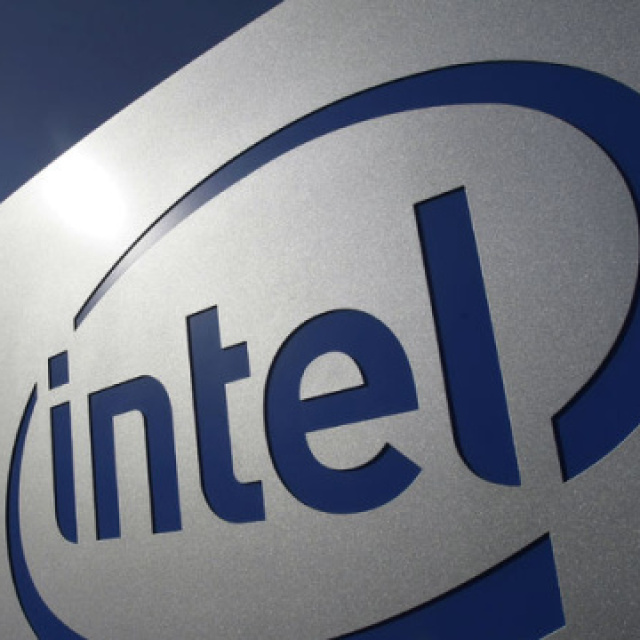 Intel, güçlü gelir artışına rağmen 11 milyar dolar zarar açıkladı