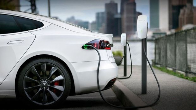 Elektrikli araç yarışı sanayi savaşına dönüşüyor
