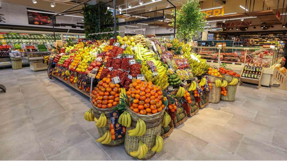 A101'in CarrefourSA devralmasına koşullu onay