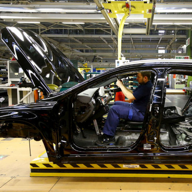 Almanya'da sanayi üretimine otomotiv desteği