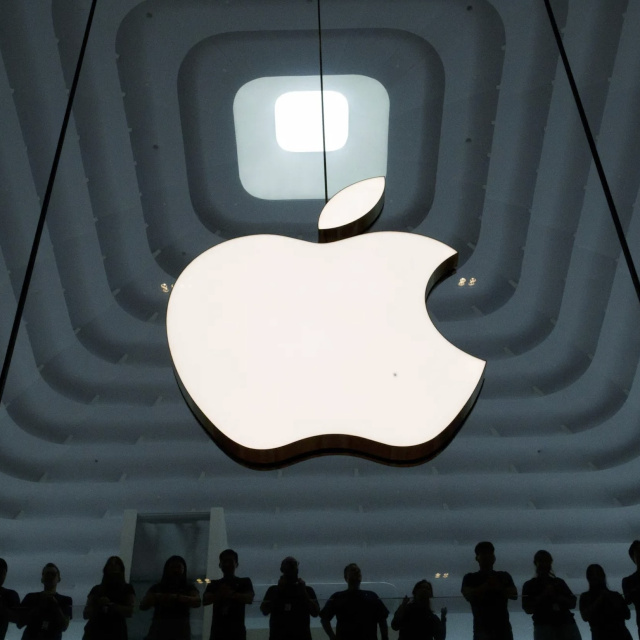 Apple, Siri ve Vision Pro ekiplerinde işten çıkarmaya gidiyor