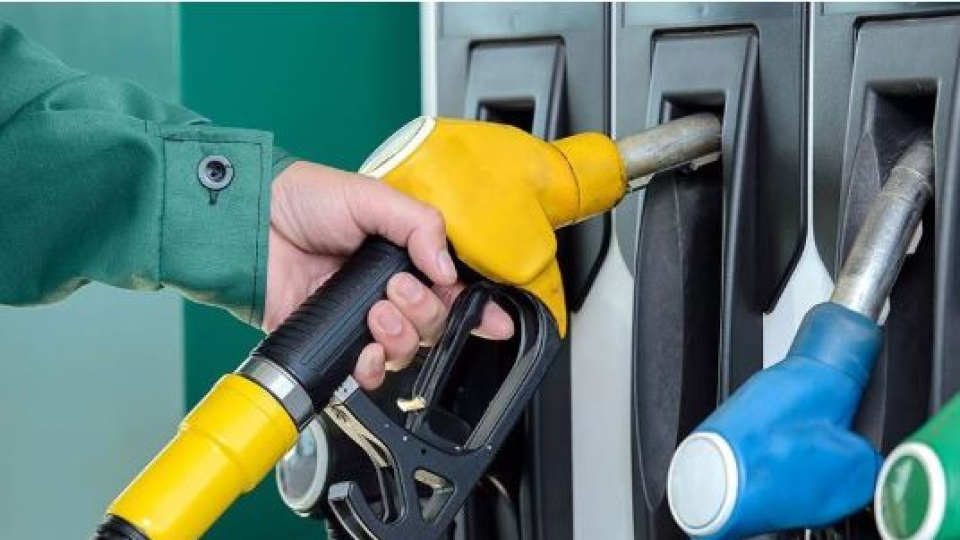 Benzine zam yapıldı