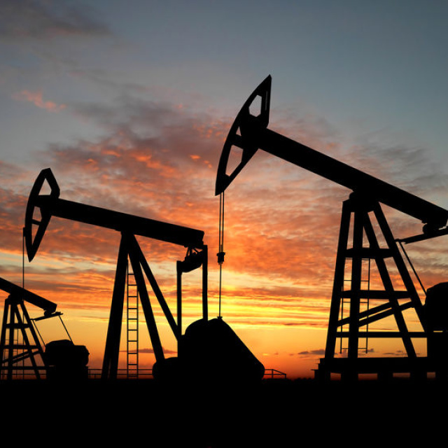 Petrol Hürmüz umuduyla yüzde 2 geriledi