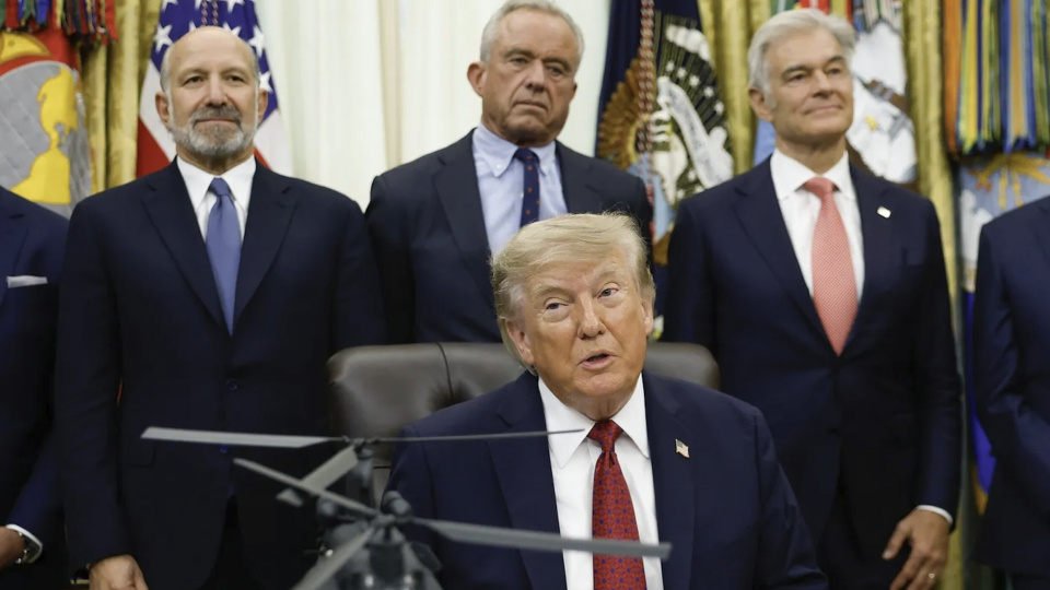Trump, 9 ilaç şirketiyle fiyat anlaşmasına vardı