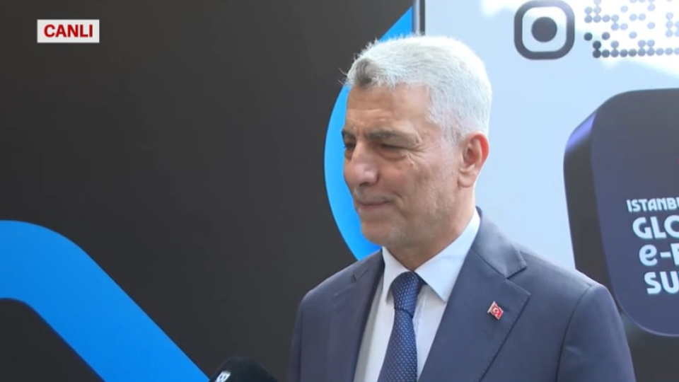 Bakan Bolat: 2 yıllık e-ihracat hedefimiz 10 milyar dolar