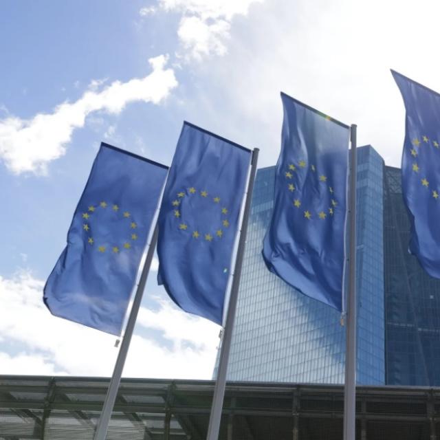 Euro Bölgesi ikinci çeyrek büyüme verileri yukarı yönlü revize edildi - 2 hafta önce
