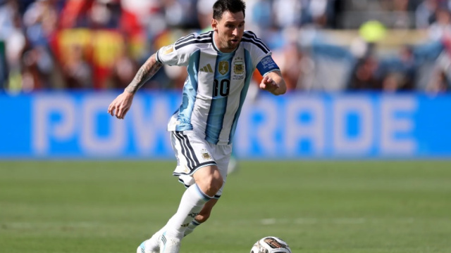 Messi İspanya’da ikinci futbol takımını satın alıyor