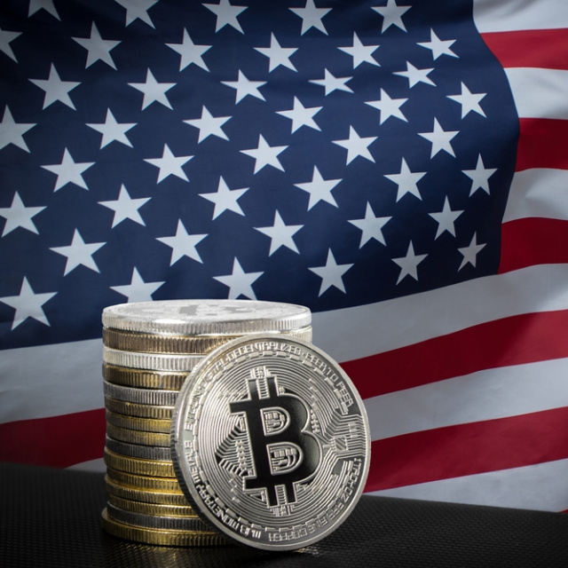 Bitcoin, Fed ve düzenleme belirsizliğiyle geriliyor