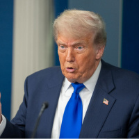 Trump: İran ABD ile anlaşmak istiyor