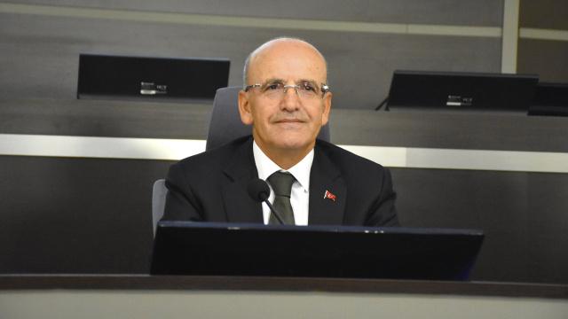 Bakan Şimşek'ten istifa iddialarına yalanlama