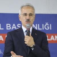 Uraloğlu: İstanbul'un 1.000 kilometre metroya ihtiyacı var