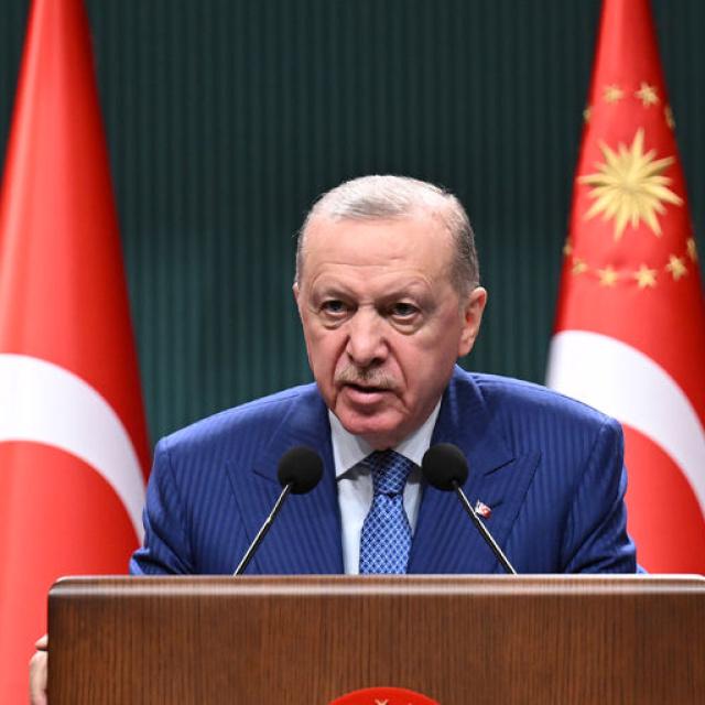 Erdoğan'dan fon soruşturmasına ilişkin kritik mesajlar