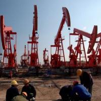 Petrol, Çin’in yakıt ihracatını kısıtlamasıyla yükseldi