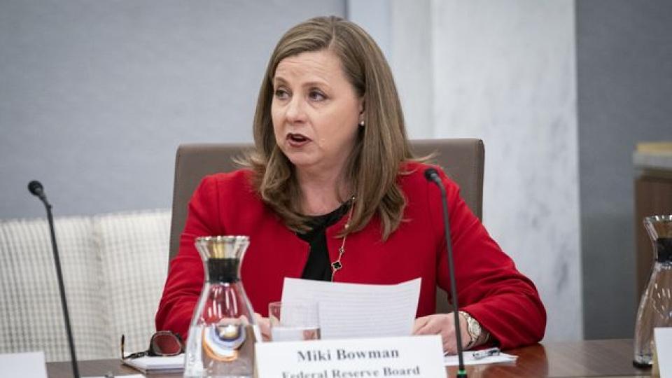 Fed yetkilisi Bowman, bu yıl yeni faiz artışı için aciliyet görmüyor
