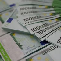 Euro 17 ayın en düşük seviyesinde