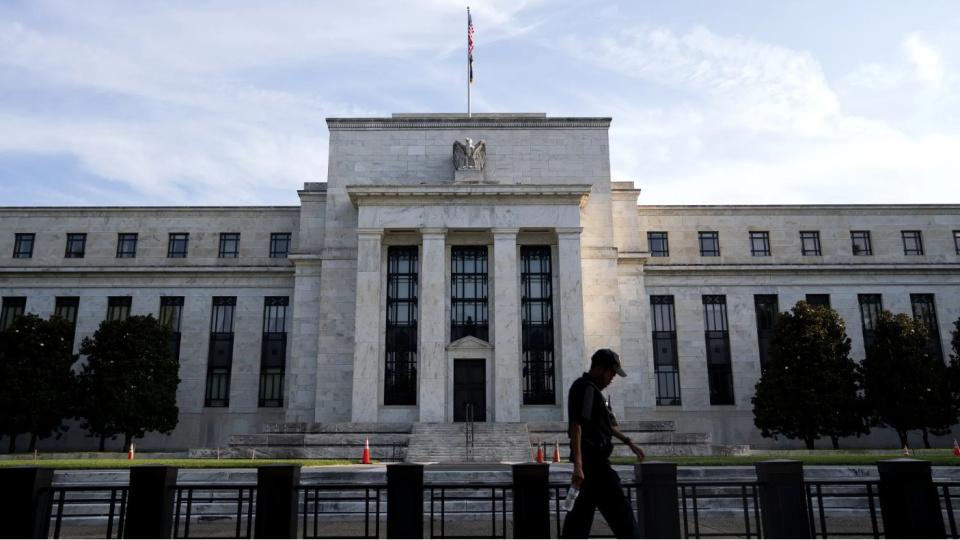 US household incomes and wealth rose, but financial strain also grew