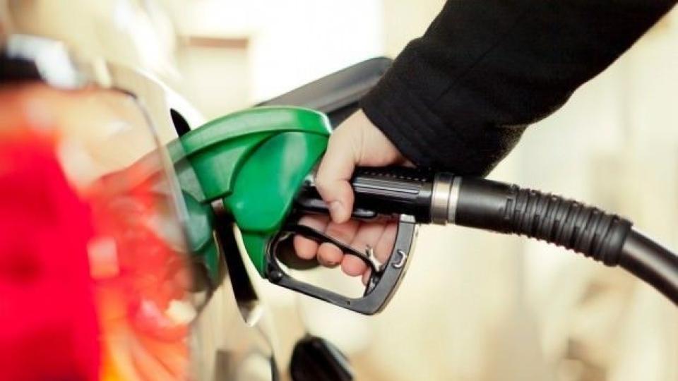 Diesel rises by 6.36 lira per litre as petrol falls by 96 kuruş