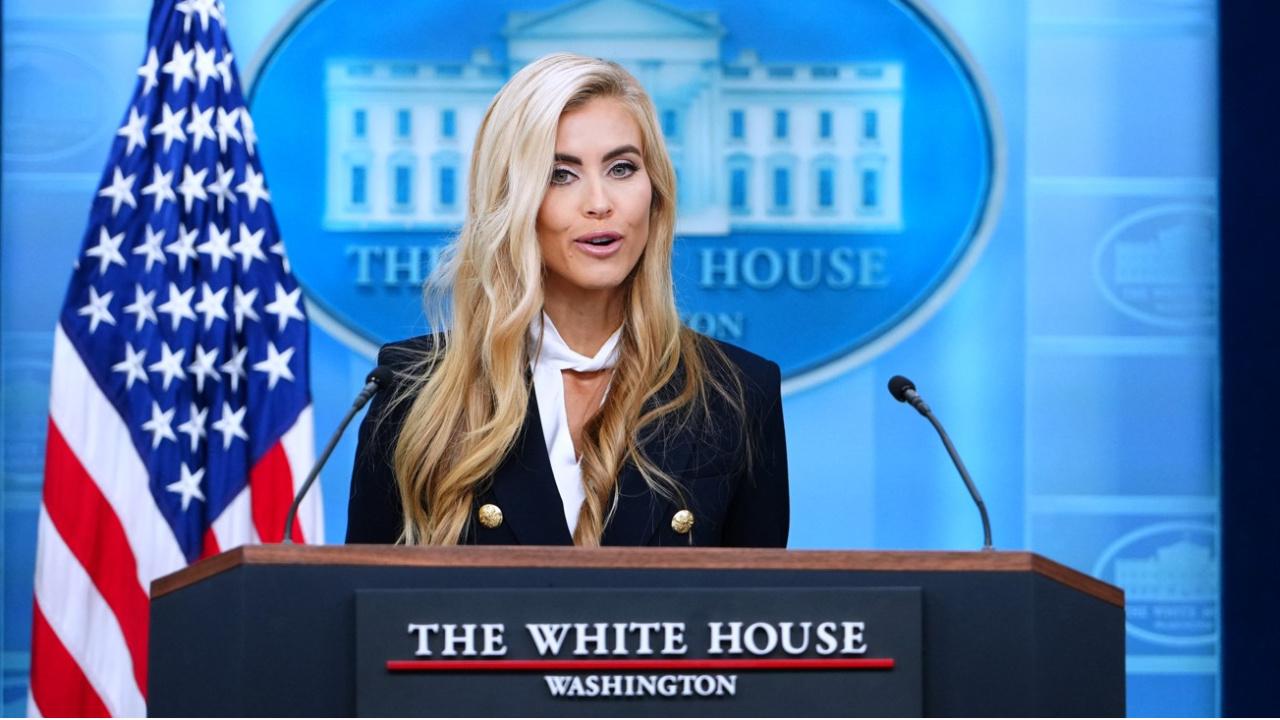Trump, Beyaz Saray Sözcüsü Zacharia'nın görevden ayrılma ihtimalini dile getirdi.