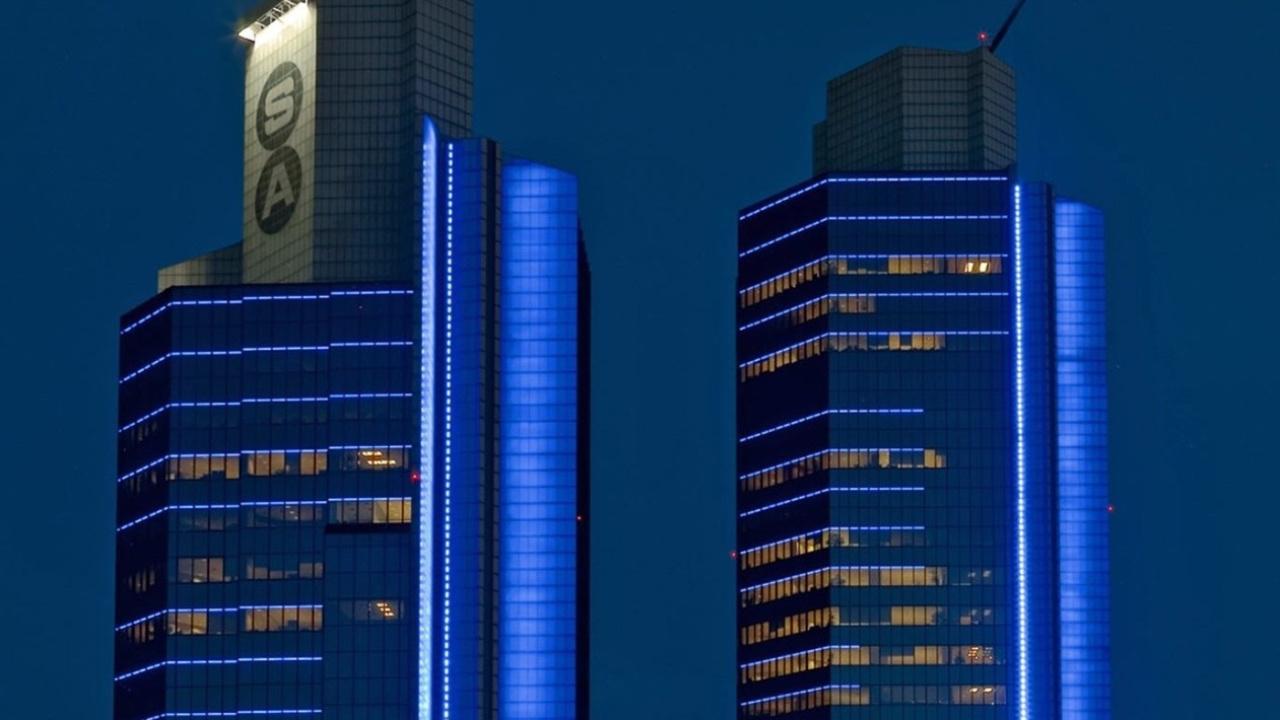 Sabancı Ailesi ve Holding yöneticilerinden 238 milyon TL'lik hisse alımı
