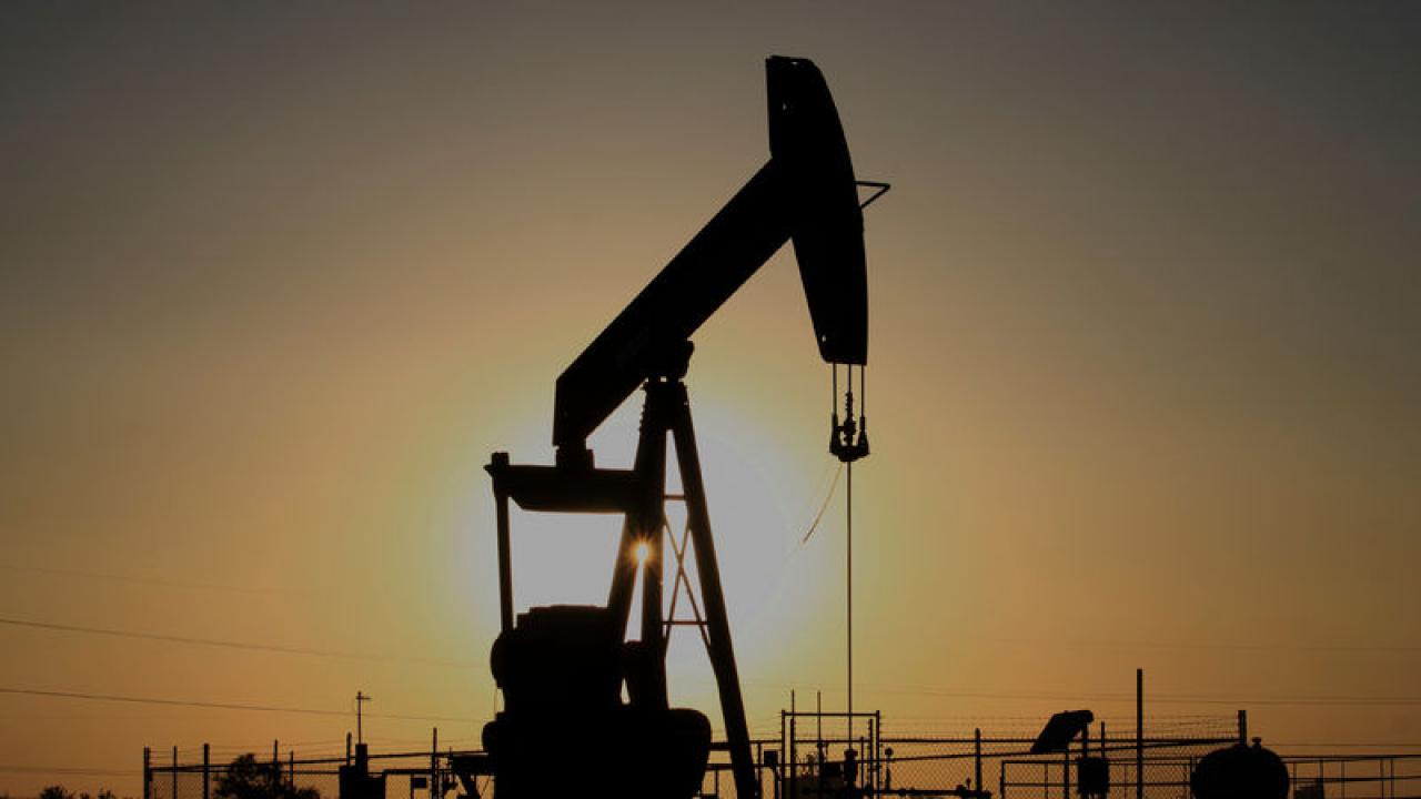 Yemen'deki Husilerin Suudi Arabistan'a yönelik saldırıları ve ABD'nin diplomatik personelinin ayrılmasıyla petrol fiyatları yükseldi