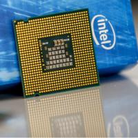 Intel hisselerinde tarihi düşüş